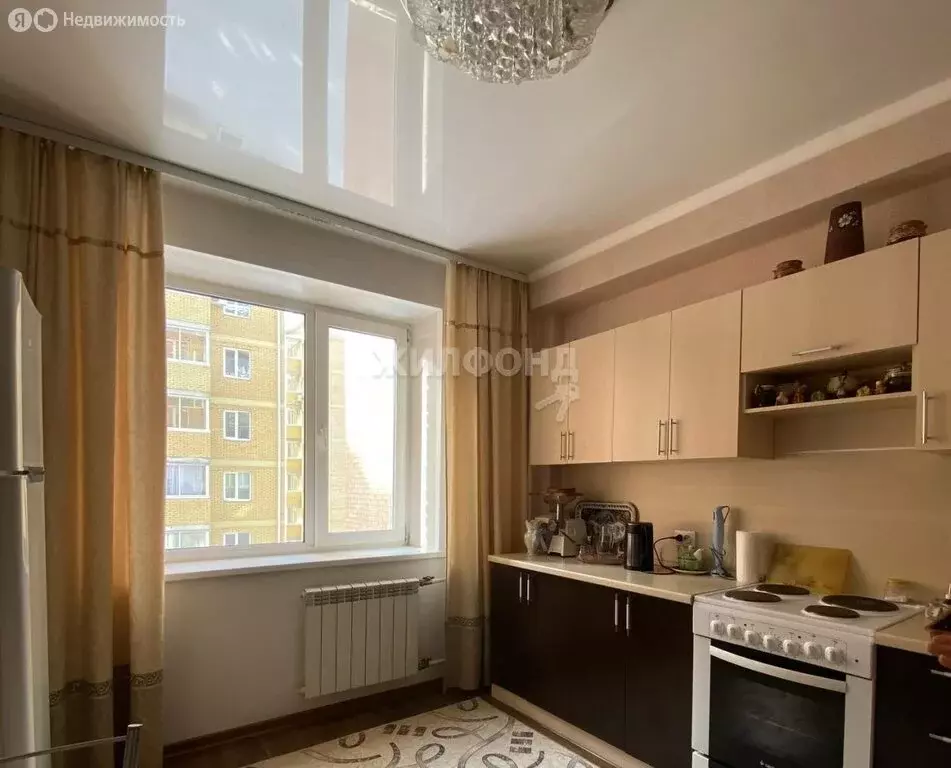 2-комнатная квартира: Абакан, улица Ломоносова, 24Б (65 м) - Фото 0