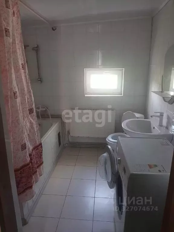 Дом в Крым, Черноморский район, Далековское с/пос, с. Зоряное ул. ... - Фото 1