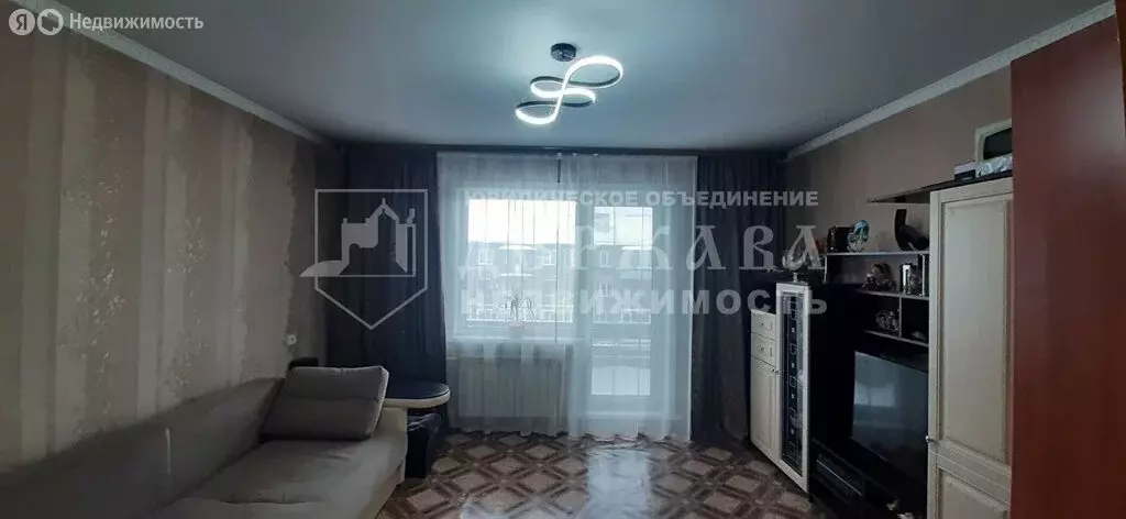 2-комнатная квартира: Ленинск-Кузнецкий, улица Зварыгина, 5 (52.1 м) - Фото 1