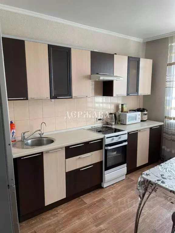 3-к кв. Белгородская область, Старый Оскол Жукова мкр, 24А (65.0 м) - Фото 1