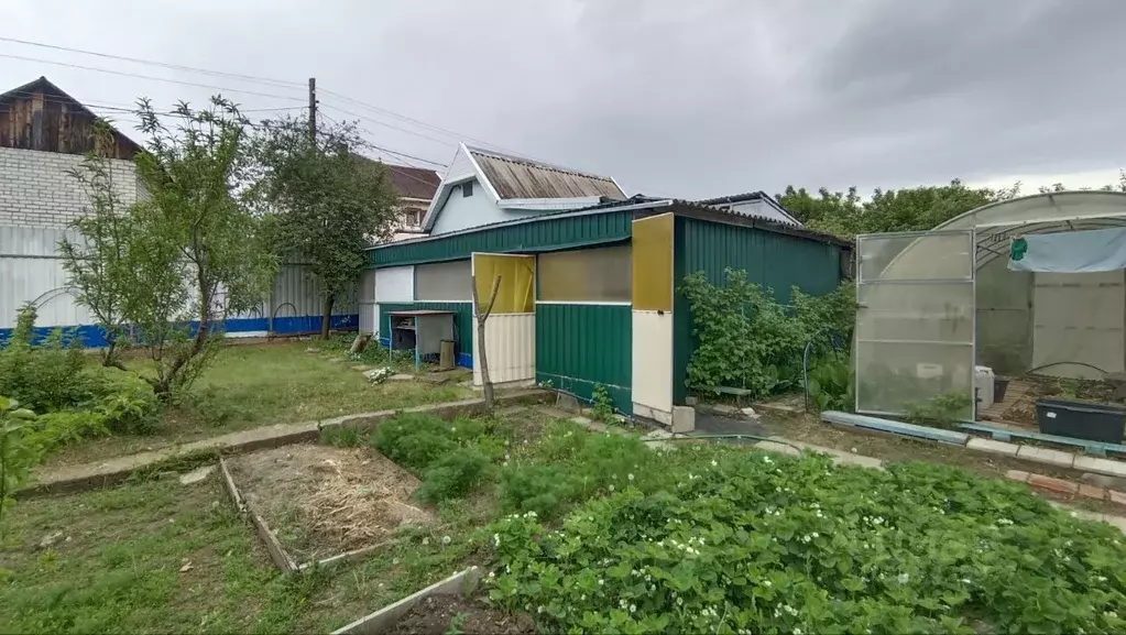 Дом в Волгоградская область, Волжский проезд 20-й (30 м) - Фото 0