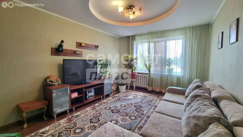 3-комнатная квартира: Белокуриха, улица Братьев Ждановых, 1 (61.8 м) - Фото 2
