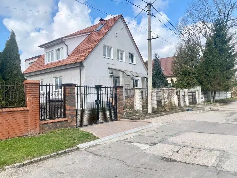 3-к кв. Калининградская область, Калининград Саперная ул., 9 (100.5 м) - Фото 2