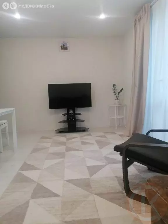 4-комнатная квартира: Евпатория, улица Некрасова, 104 (77.6 м) - Фото 1