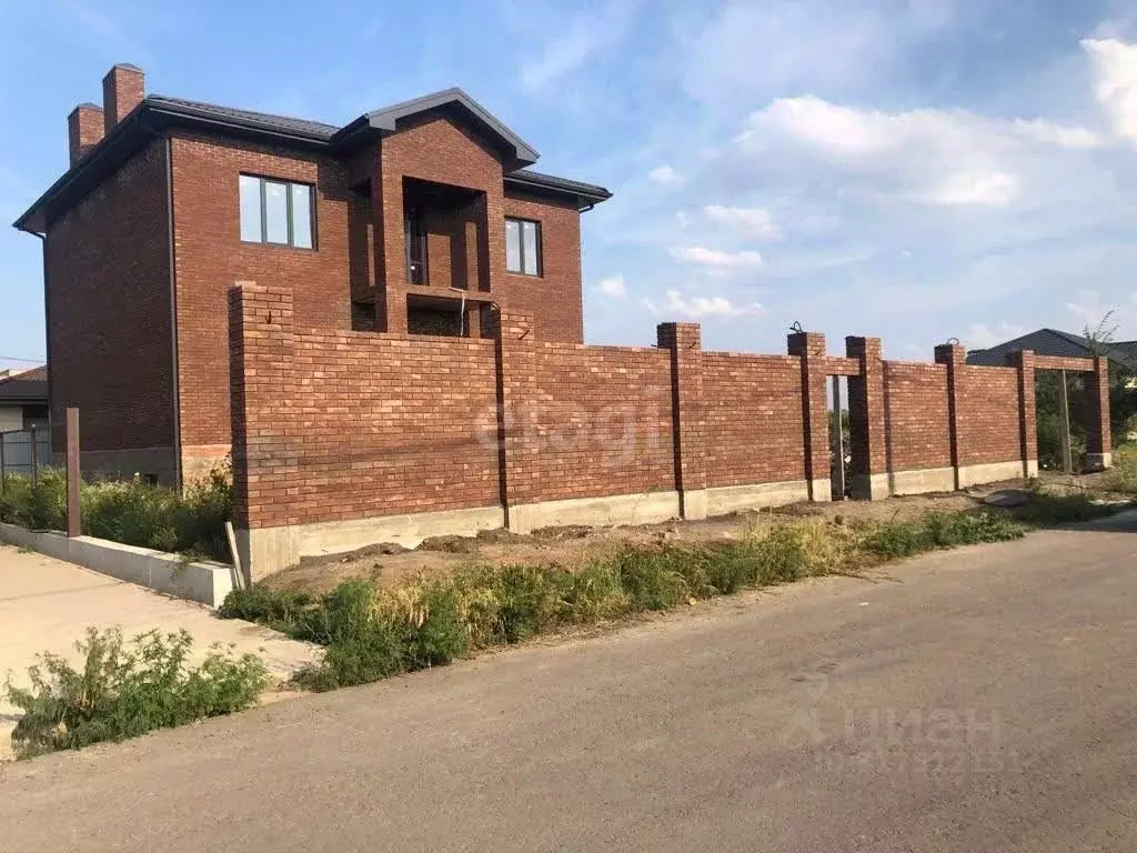 Дом в Ростовская область, Аксай проезд Давыда Ригерта (317 м) - Фото 0