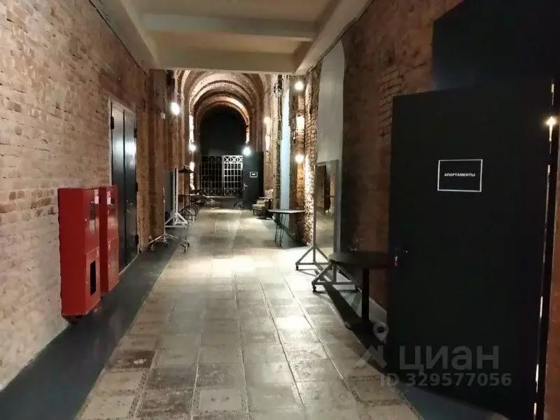 Торговая площадь в Санкт-Петербург ул. Комсомола, 2 (376 м) - Фото 1