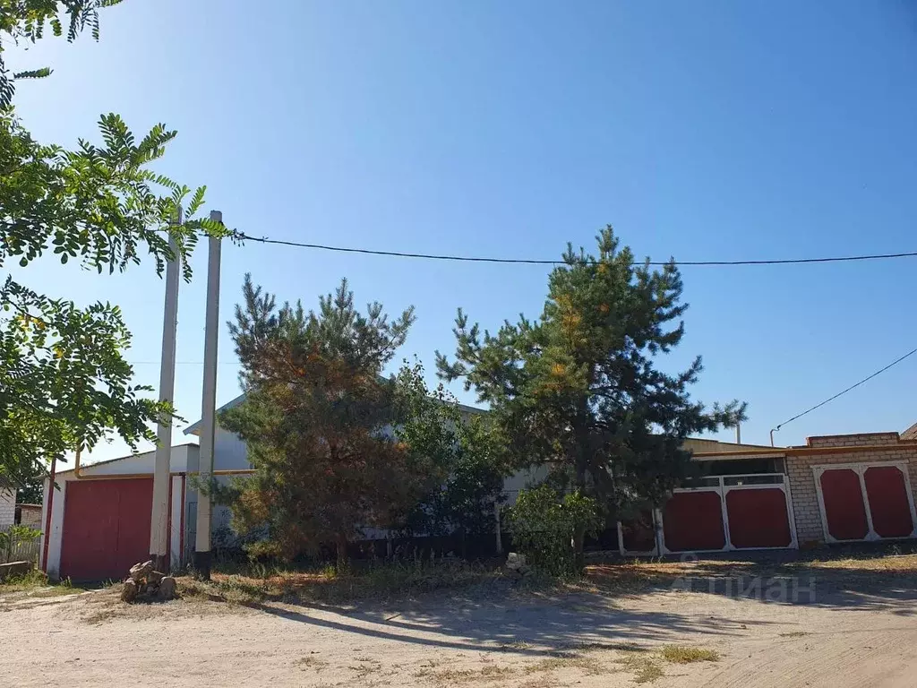 Дом в Волгоградская область, Суровикино 2-я Советская ул., 10 (80 м) - Фото 2