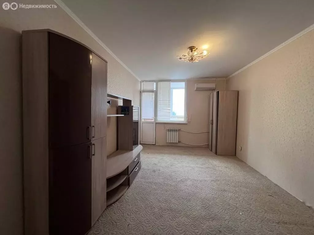 2-комнатная квартира: Оренбург, Салмышская улица, 70 (63.3 м) - Фото 0