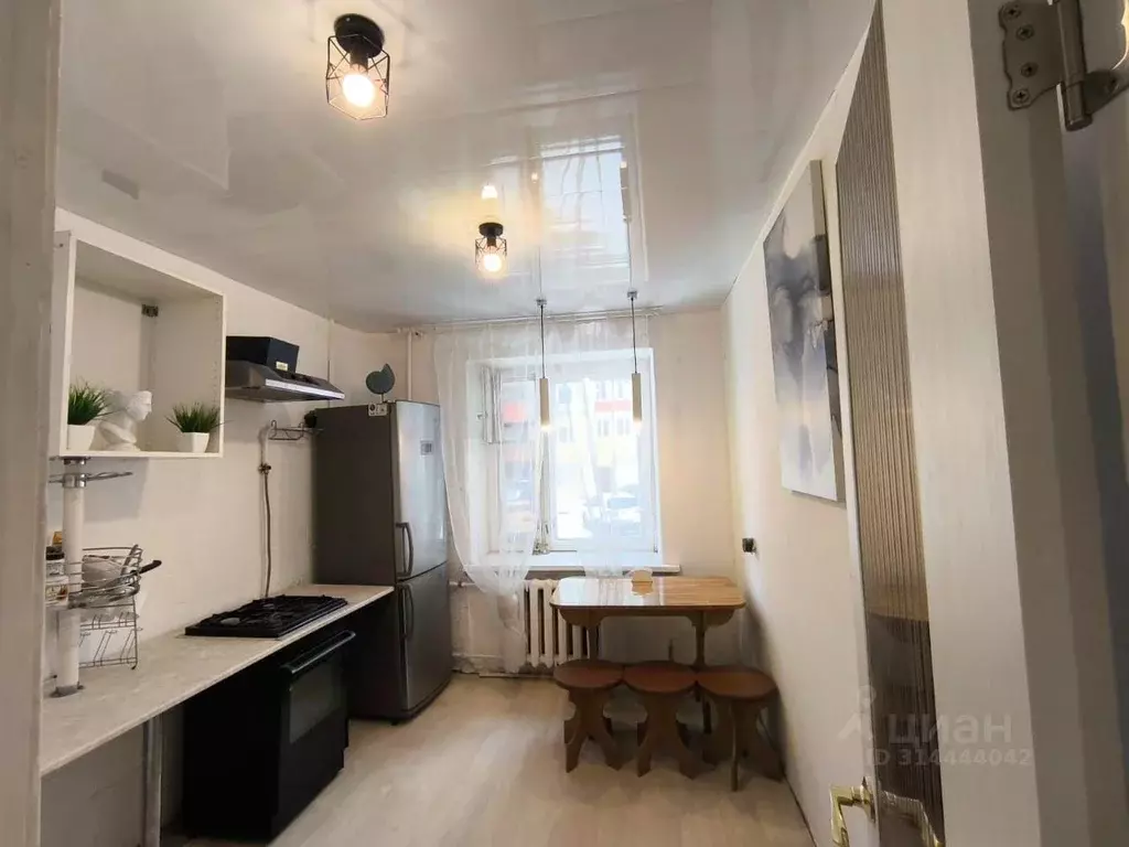 1-к кв. Владимирская область, Владимир ул. Разина, 18 (40.0 м) - Фото 0