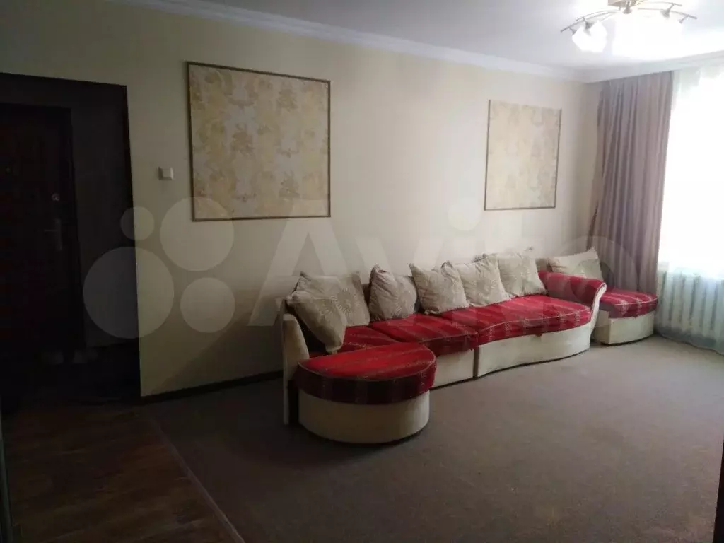3-к. квартира, 70 м, 1/10 эт. - Фото 1