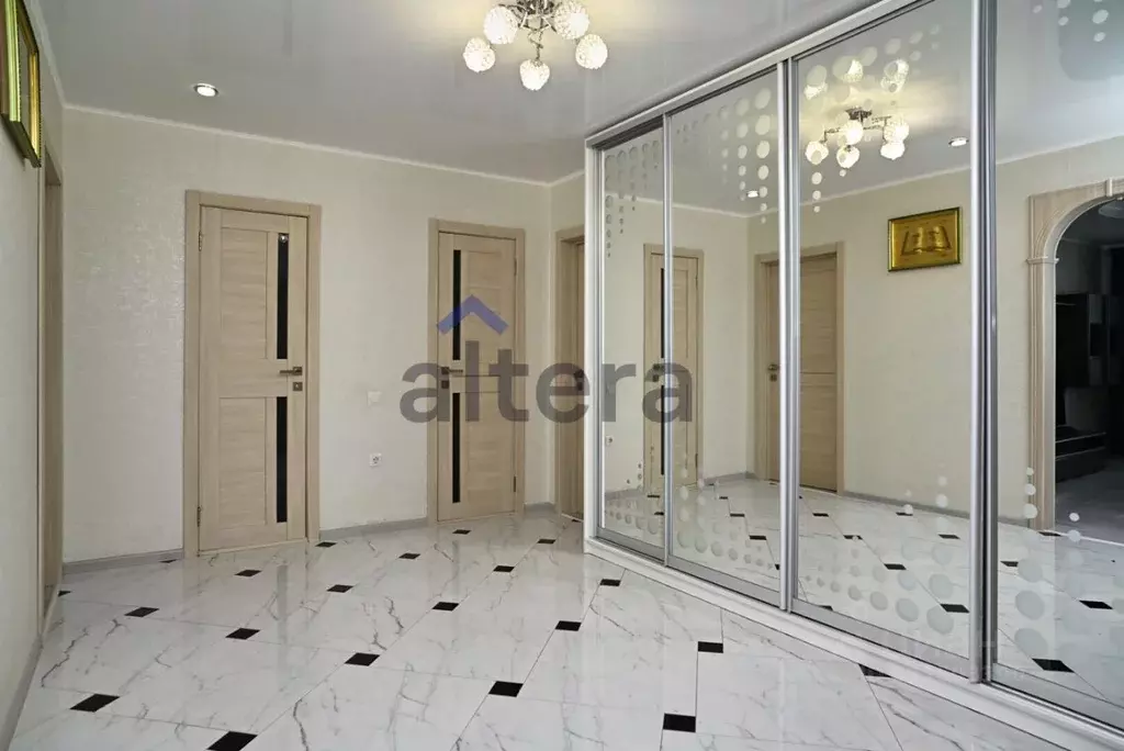 3-к кв. Татарстан, Казань ул. Оренбургский Тракт, 140Г (78.2 м) - Фото 1