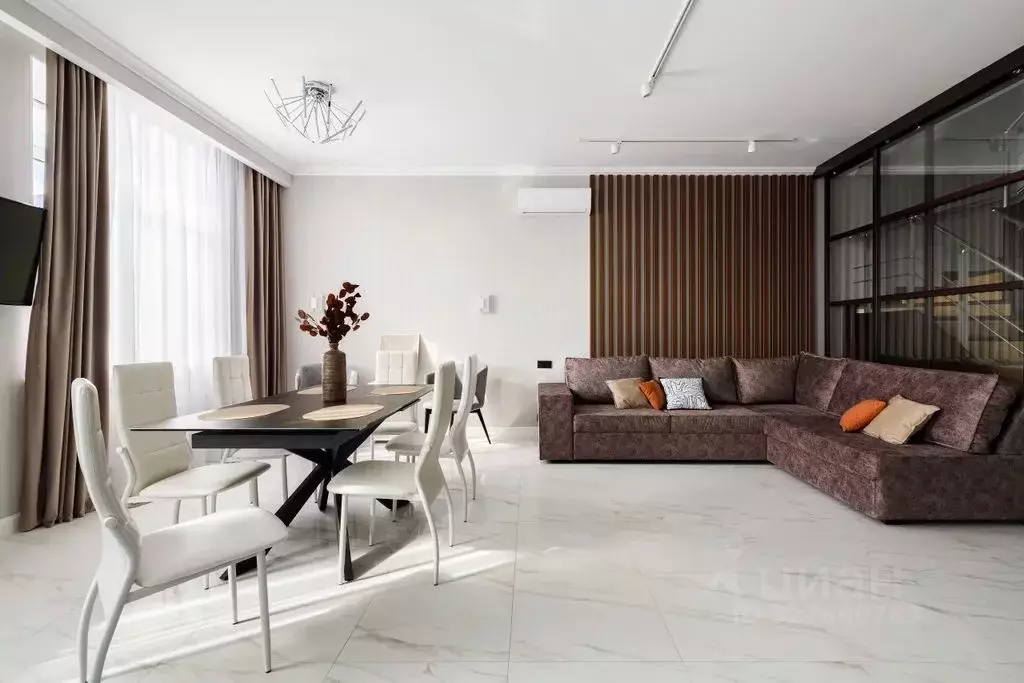 4-к кв. Крым, Судак ул. Приморская, 30А (141.0 м) - Фото 1