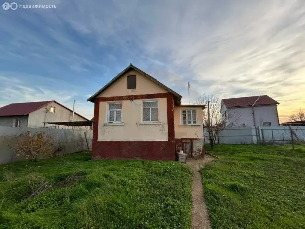 Дом в Сакский район, Ореховское сельское поселение, садоводческий ... - Фото 1