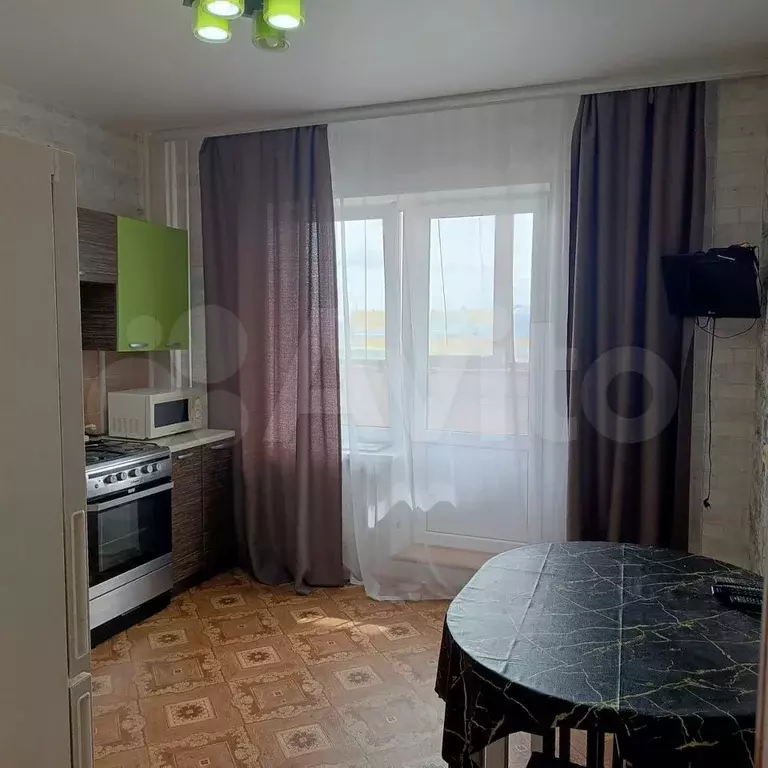 1-к. квартира, 40 м, 5/10 эт. - Фото 1