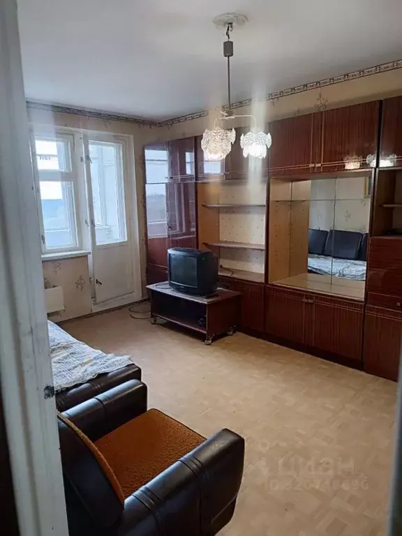 1-к кв. Ленинградская область, Луга просп. Урицкого, 99 (46.7 м) - Фото 1