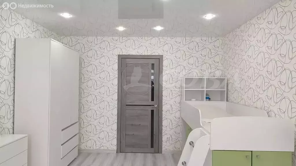 2-комнатная квартира: Тюмень, улица Дмитрия Менделеева, 12к1 (83 м) - Фото 0