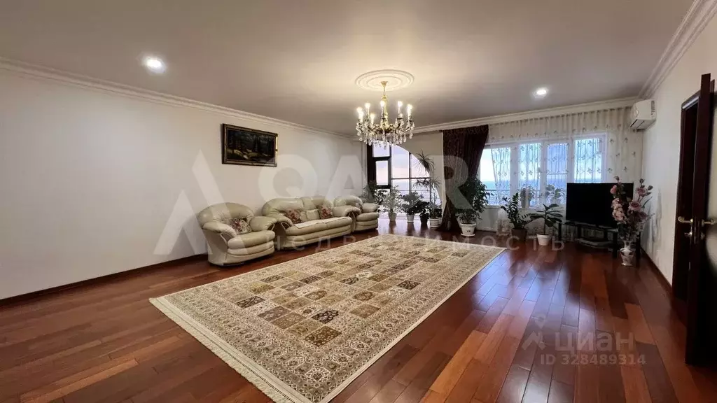 5-к кв. Дагестан, Махачкала ул. Мирзабекова, 35 (220.0 м) - Фото 1