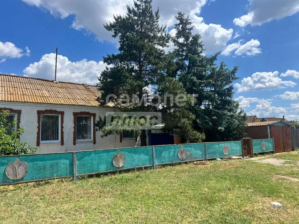 Дом в Астраханская область, Икрянинский район, с. Маячное Набережная ... - Фото 0