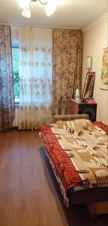 Комната 13 м в 3-к., 4/9 эт. - Фото 0