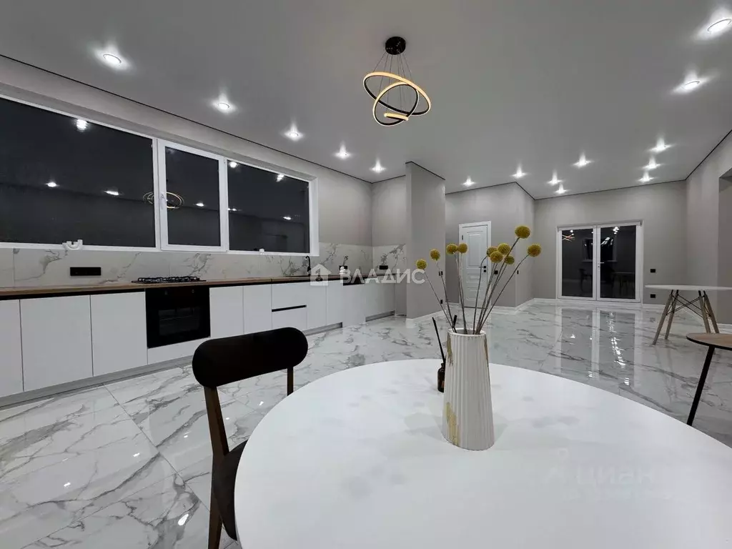 Дом в Пензенская область, Пензенский район, Мичуринский сельсовет, ... - Фото 1