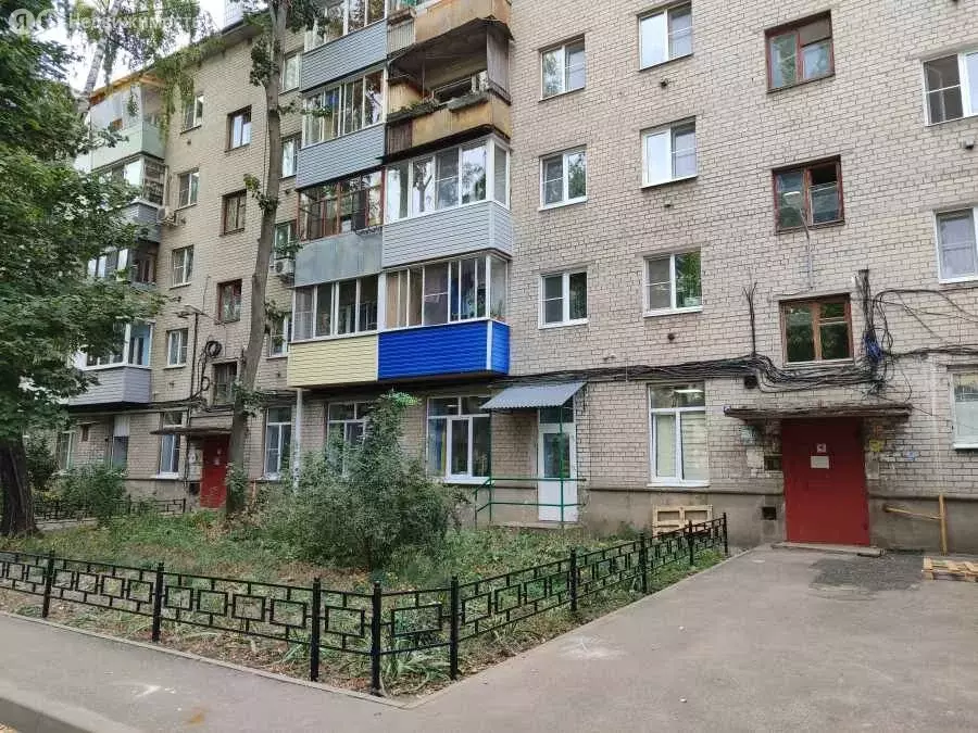 3-комнатная квартира: Воронеж, проспект Труда, 31 (597 м) - Фото 1