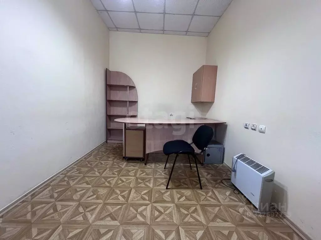 2-к кв. Крым, Симферополь ул. Некрасова (40.4 м) - Фото 1