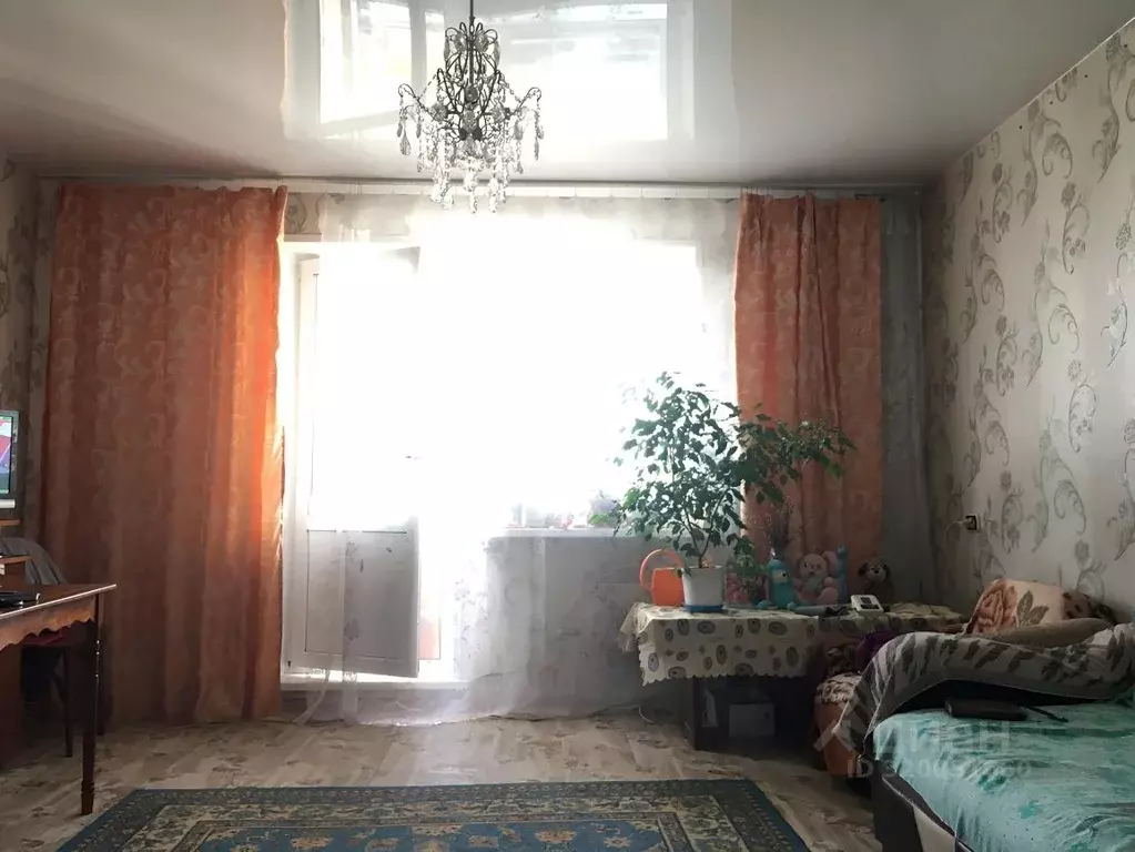 3-к кв. Красноярский край, Красноярск ул. Кутузова, 87а (65.9 м) - Фото 0