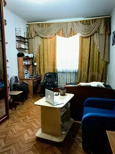 Комната 21м в 3-к., 3/5эт. - Фото 1