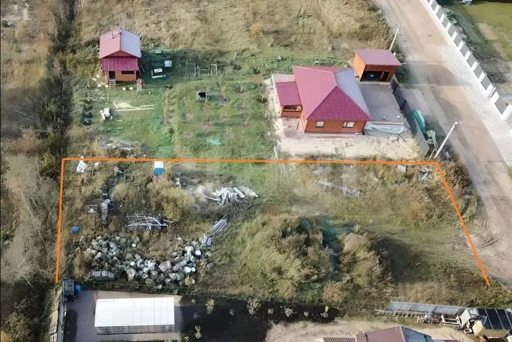 Участок в Ленинградская область, Шлиссельбург Кировский район, ул. ... - Фото 1