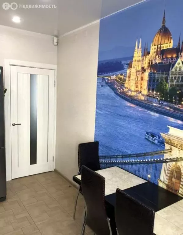 3-комнатная квартира: Иркутск, улица Поленова, 19 (70.3 м) - Фото 1