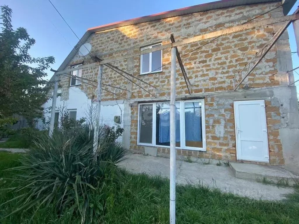 Дом в Крым, Кировский район, Старый Крым городское поселение ул. ... - Фото 1