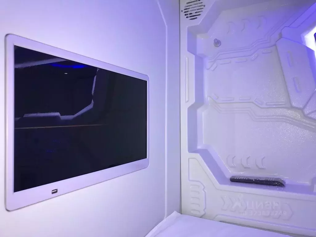 Комната Свердловская область, Екатеринбург ул. Свердлова, 27 (2.0 м) - Фото 2