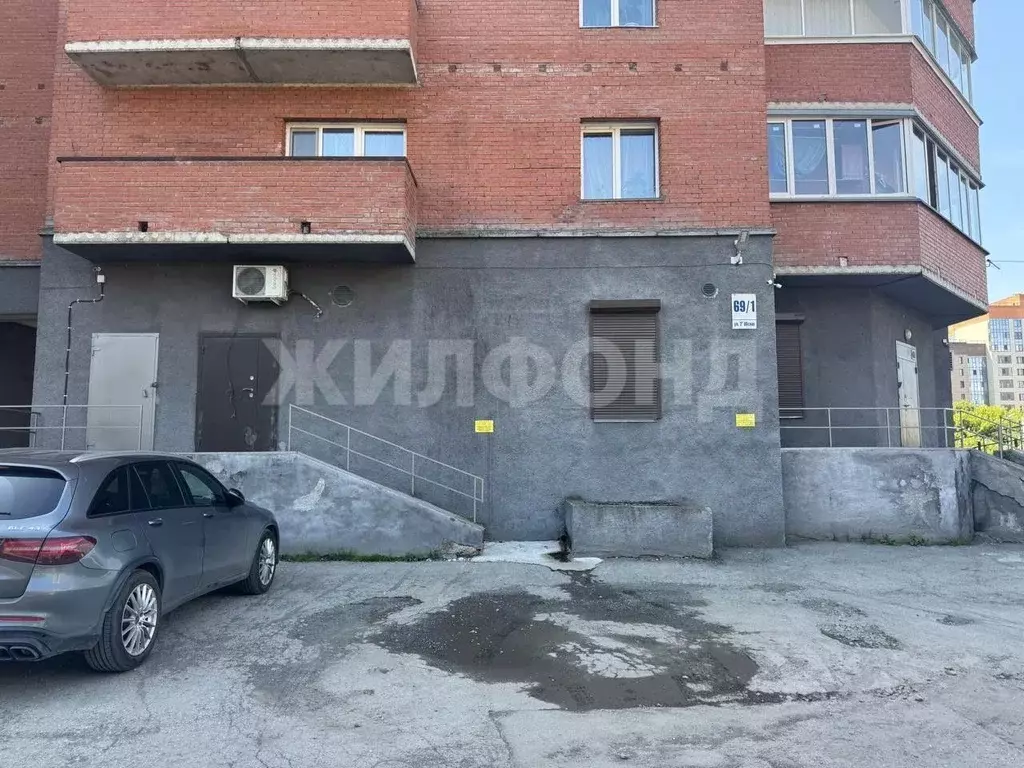 Помещение свободного назначения в Новосибирская область, Новосибирск ... - Фото 0