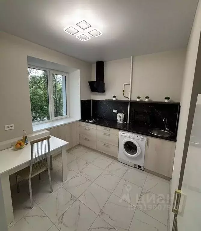 2-к кв. Кировская область, Киров ул. Ломоносова, 27 (44.0 м) - Фото 1