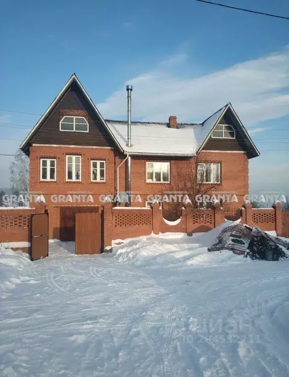 Дом в Красноярский край, Емельяновский район, пос. Памяти 13 Борцов ... - Фото 1