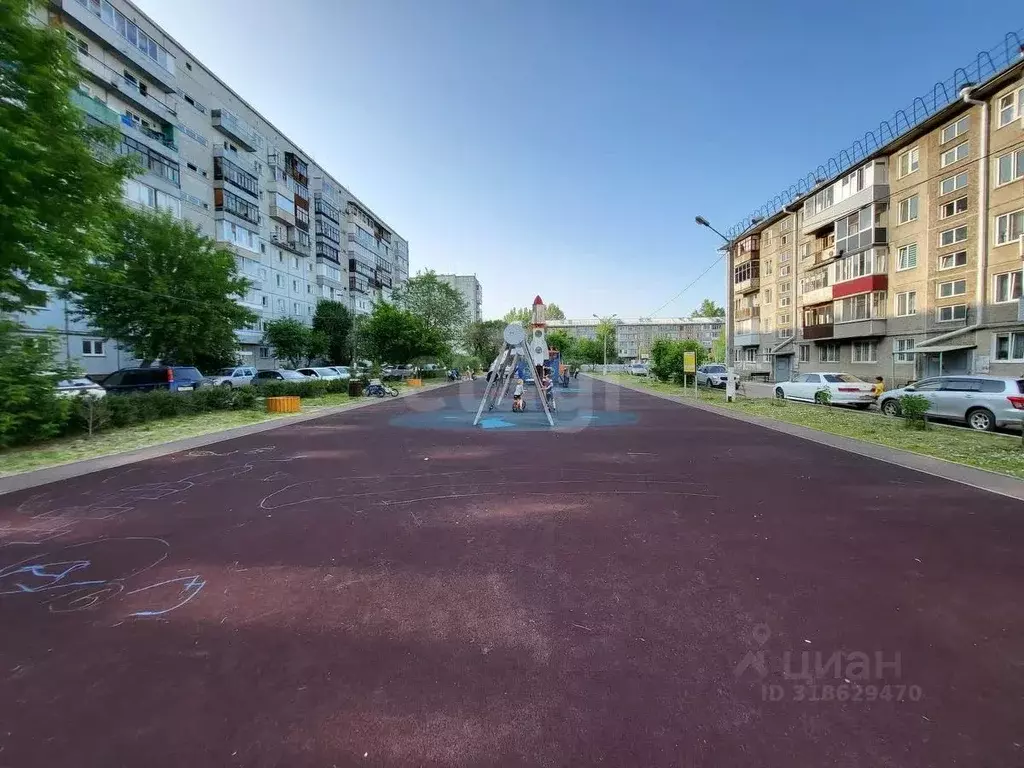 3-к кв. Красноярский край, Красноярск Зеленая Роща мкр, ул. Воронова, ... - Фото 0