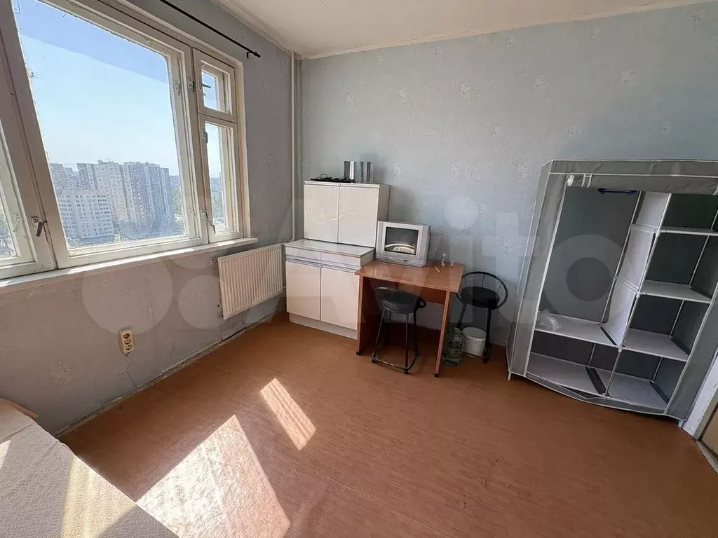 Комната 10 м в 3-к., 15/17 эт. - Фото 1