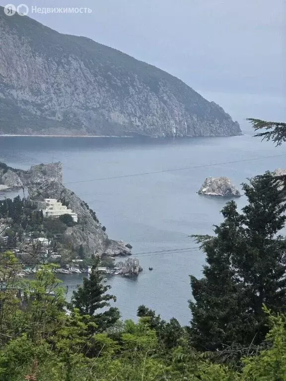 Участок в посёлок городского типа Гурзуф, Гурзуфское шоссе, 2А (250 м) - Фото 0