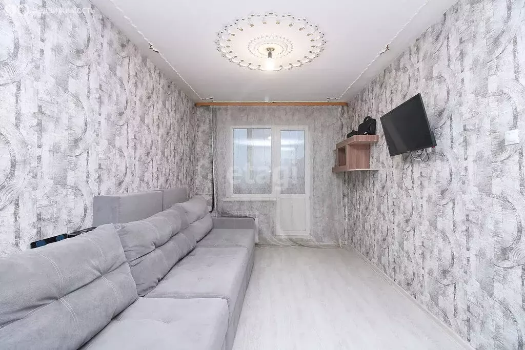 2-комнатная квартира: Тюмень, улица Федюнинского, 5 (51.7 м) - Фото 2