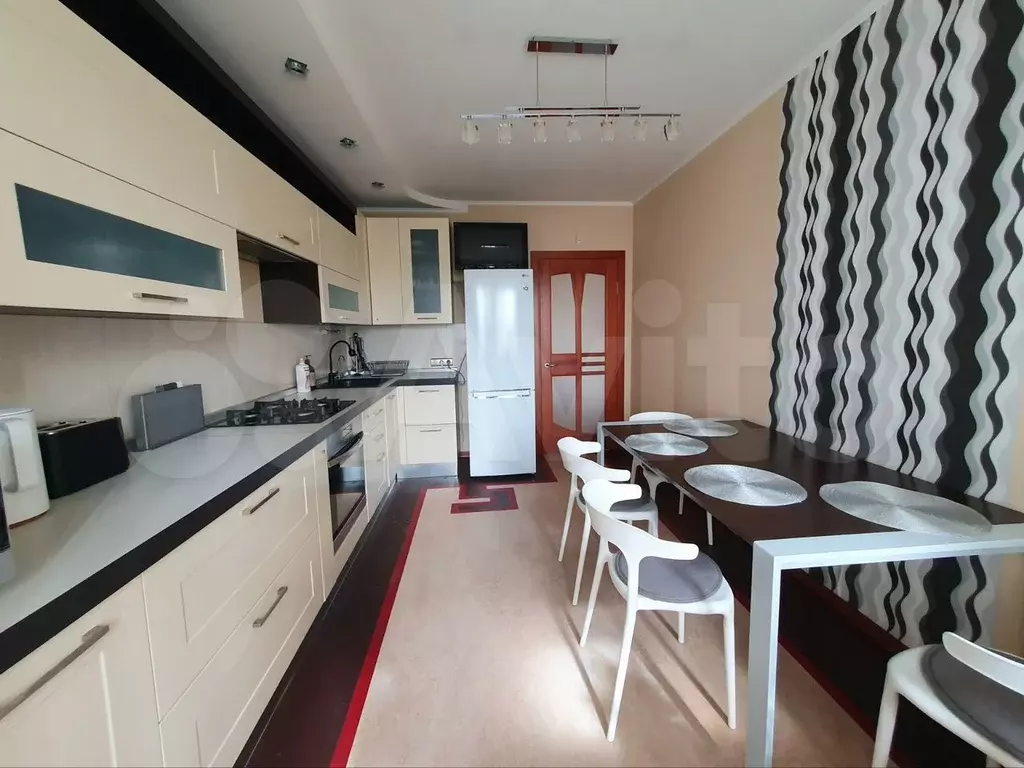 3-к. квартира, 97 м, 4/5 эт. - Фото 1