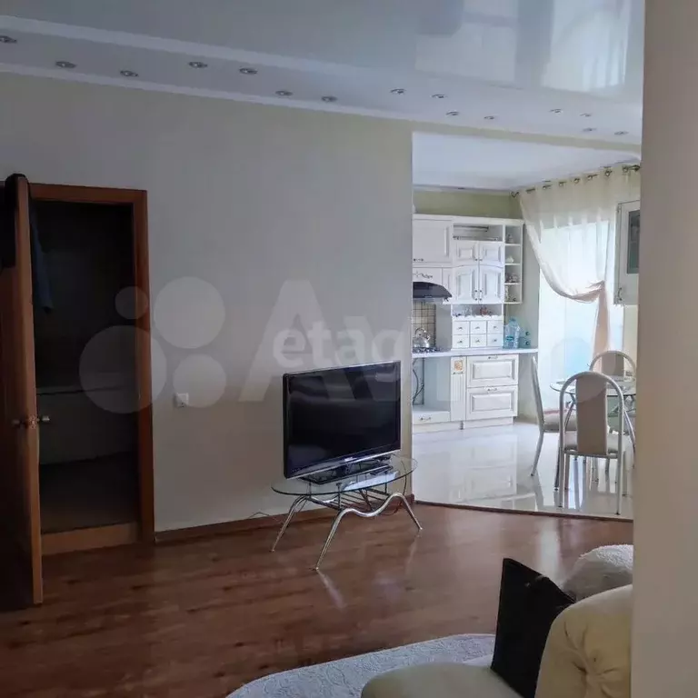 3-к. квартира, 75,1 м, 2/6 эт. - Фото 0