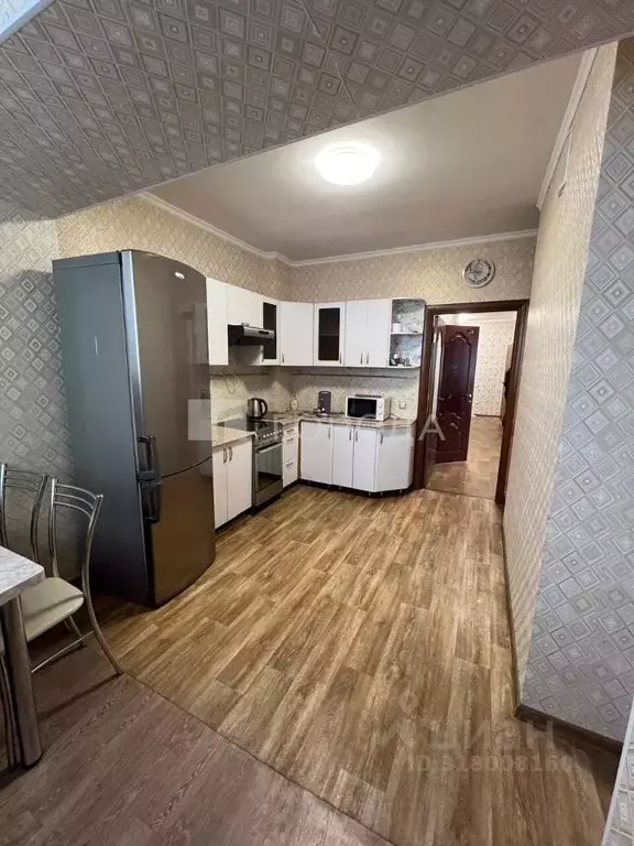 3-к кв. Кемеровская область, Новокузнецк Запорожская ул., 79 (90.0 м) - Фото 1
