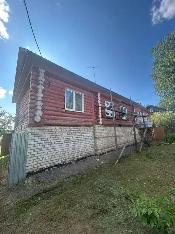 Дом в Кировская область, Яранск ул. Гагарина, 4 (129 м) - Фото 1