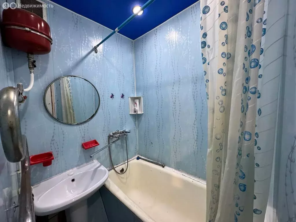 3-комнатная квартира: Малая Вишера, Пушкинская улица, 46 (55 м) - Фото 1