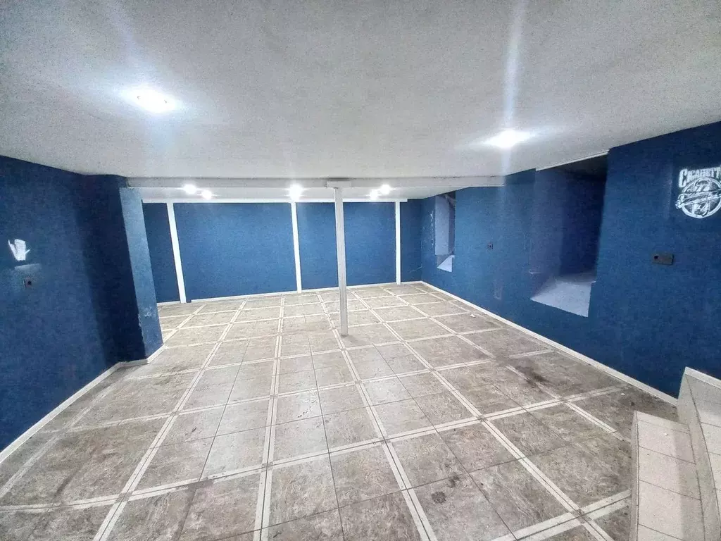 Помещение свободного назначения в Северная Осетия, Владикавказ ул. ... - Фото 1