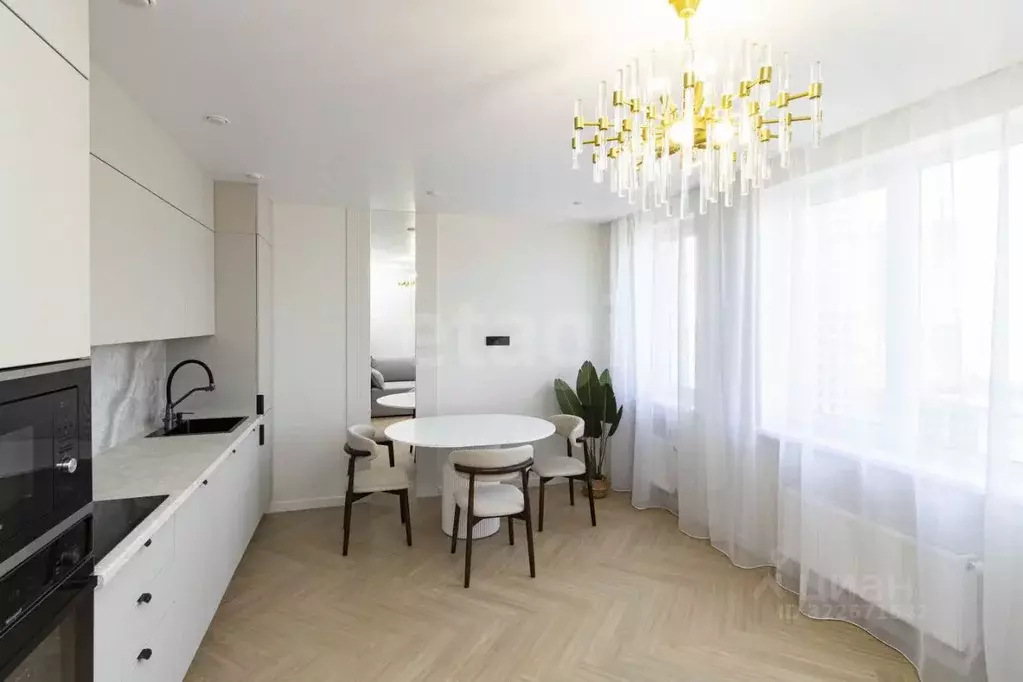 2-к кв. Тюменская область, Тюмень Харьковская ул., 72А (62.0 м) - Фото 1