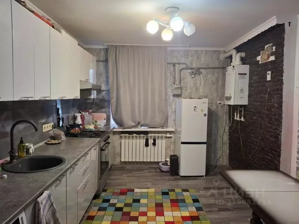 2-к кв. Калужская область, Медынь ул. Беляева, 1Б (42.7 м) - Фото 0