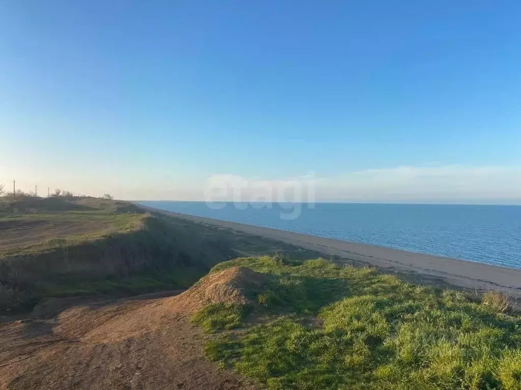 Участок в Крым, Ленинский район, Семисотское с/пос, с. Каменское ул. ... - Фото 0