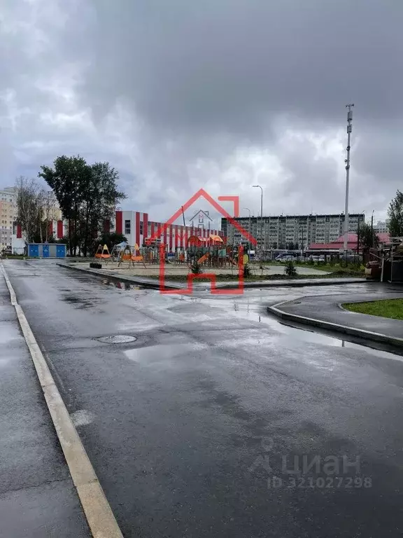 3-к кв. Свердловская область, Верхняя Пышма Зеленая ул., 1В (70.9 м) - Фото 1
