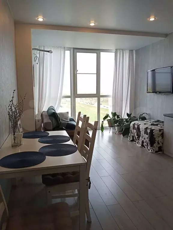 1-к. квартира, 54 м, 7/18 эт. - Фото 0